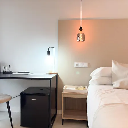 Tayp Navalmoral Estudios מלון *